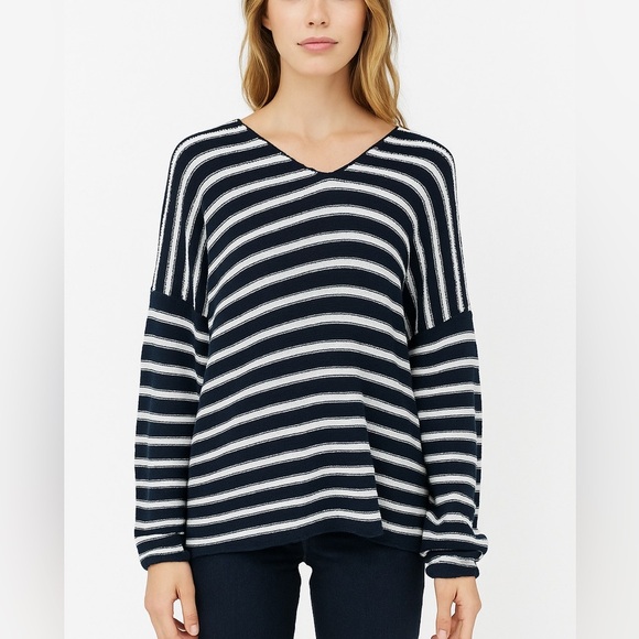 NEW Vince 100% linen V-neck sweater - Picture 1 of 5